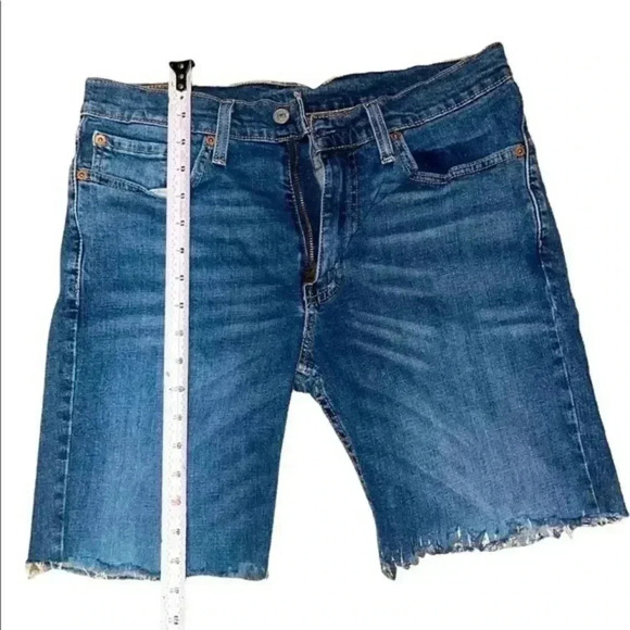 Levi’s Cutoff Shorts - Picture 1 of 3